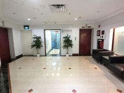 The Octagon (D1), Office #484955981